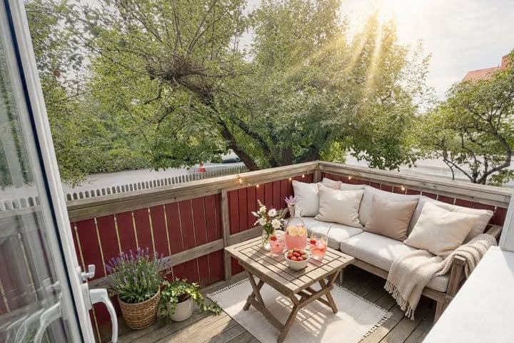 1,5a med balkong vid ICA Sjöhagen